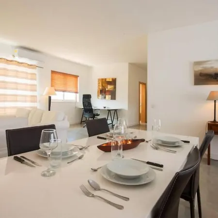 City Centre Penthouse In St Julians *
